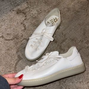 Sam Edelman White Faux Leather Sneakers Size 7